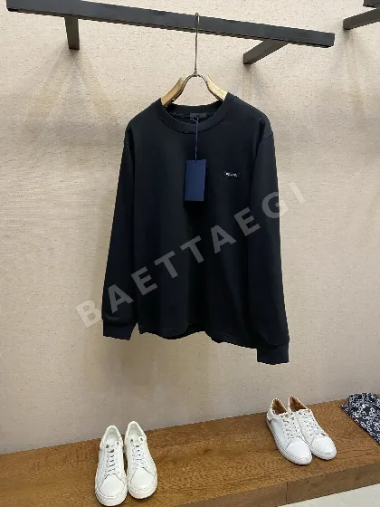 프라다 남성 코튼 긴팔 티셔츠 169666