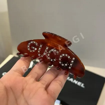 구찌 헤어 클립 184872