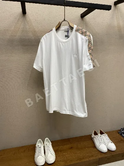 버버리 체크 자수 코튼 반팔 티셔츠 23499