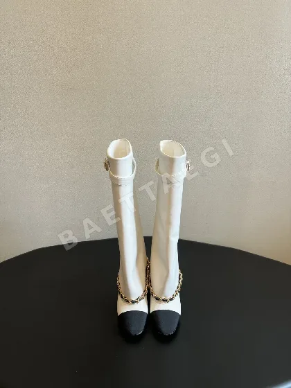 샤넬 부츠 시프스킨 체인 백클 207477