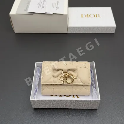 디올 레이디 그리신 램스킨 지갑 S2607