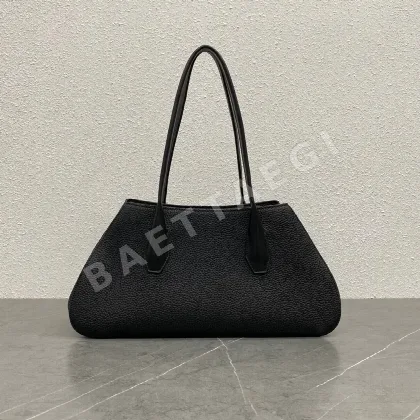 더로우 Agler 페블드 가죽 숄더백 TR-047