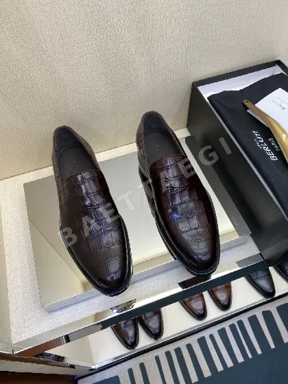 벨루티 로퍼 가죽 하이글로스 디자인 170098
