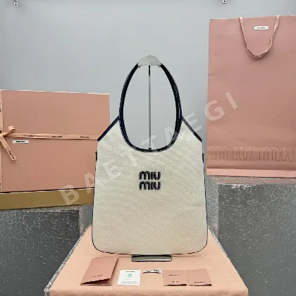 미우미우 블루 캔버스 호보백 68231