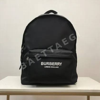 버버리 나일론 백팩 39958
