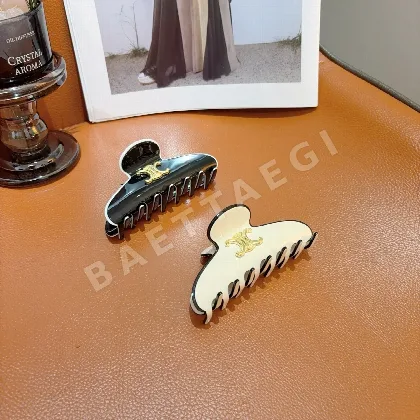 셀린느 개선문 뉴레트로 클락 덕빌 헤어클립 184516