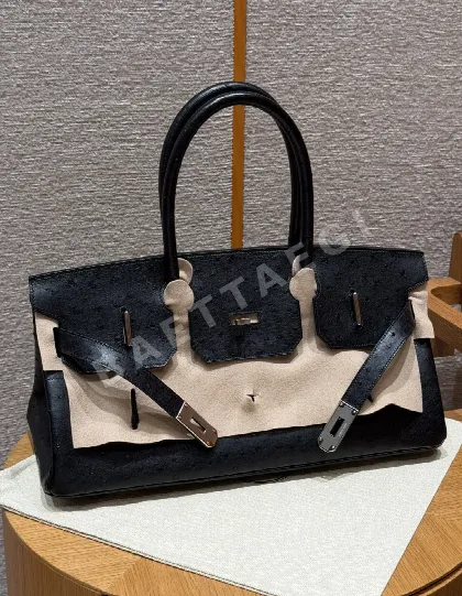 에르메스 타조가죽 가로형 지갑 192698