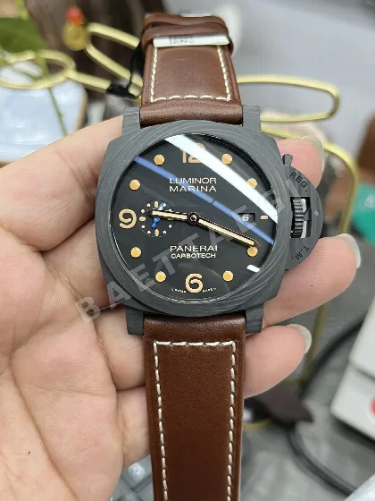 파네라이 루미노르 1950 자동 시계 PAM661