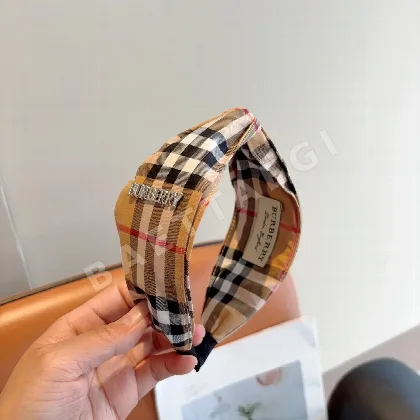 버버리 크로스 헤어밴드 184912