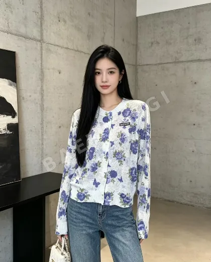 미우미우 꽃무늬 니트 여성 가디건 127837