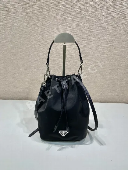 프라다 나일론 빈티지 버킷백 66558