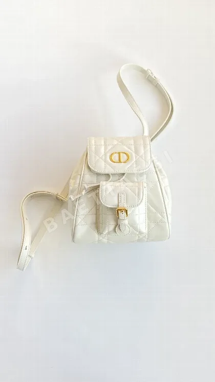 디올 램스킨 카나쥬 퀼팅 백팩 세일상품 125322