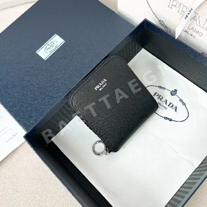 프라다 사피아노 소가죽 접이식 지갑 207860