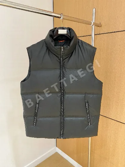 로로피아나 남성 다운 조끼 178011