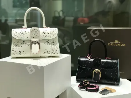델보 브릴리언트 미니 캐시미어 페이즐리 패턴 핸드백 16966