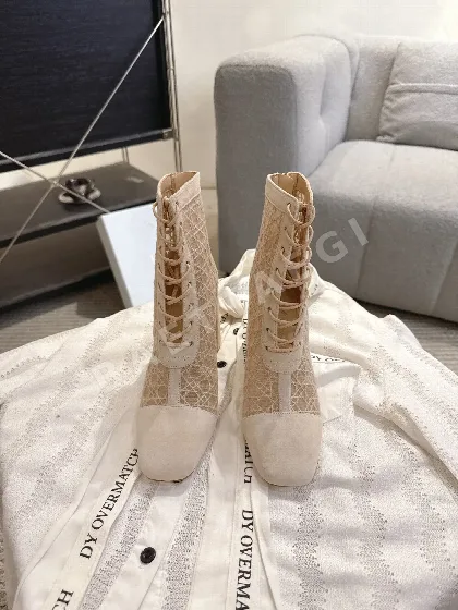 디올 신발 8832