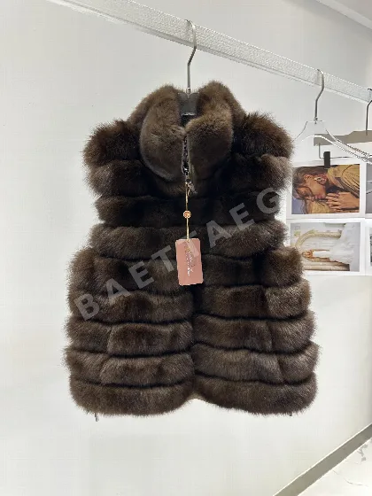 로로피아나 여우털 장식 여성 조끼 208543