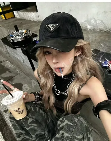 프라다 코듀로이 가죽 베이스볼캡 179695