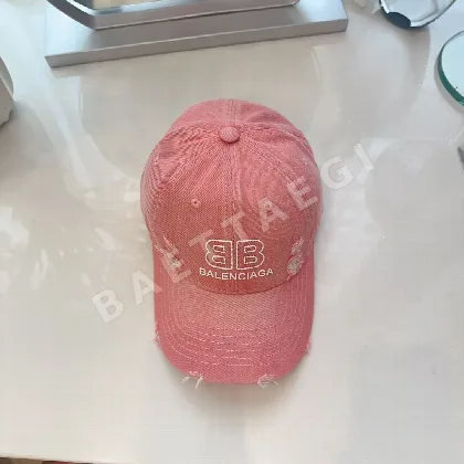 발렌시아가 데님 워시 데미지 캡 78037