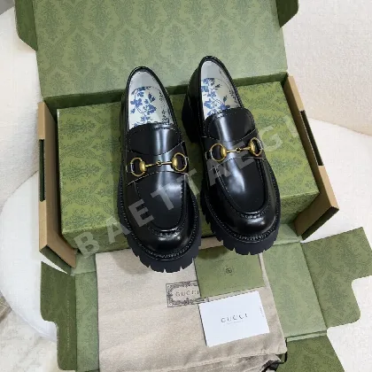 구찌 영국풍 청키 로퍼 94368