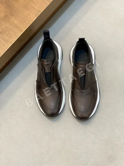 벨루티 핸드페인트 미드탑 남성 신발 104463