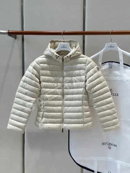 몽클레르 여성 슬림핏 다운 패딩 코트 207349