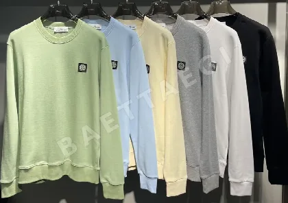 스톤아일랜드 자수 로고 면 크루넥 긴팔 티셔츠 51078