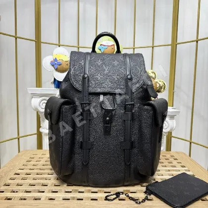 루이비통 크리스토퍼 미디엄 백팩 M55699