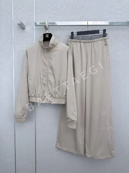 샤넬 라인스톤 레터 카라 지퍼업 재킷 세트 153748