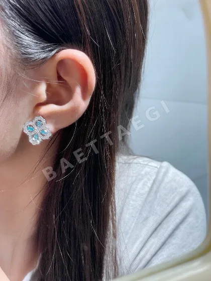 해리윈스턴 다이아몬드 네 잎 클로버 귀걸이 71711