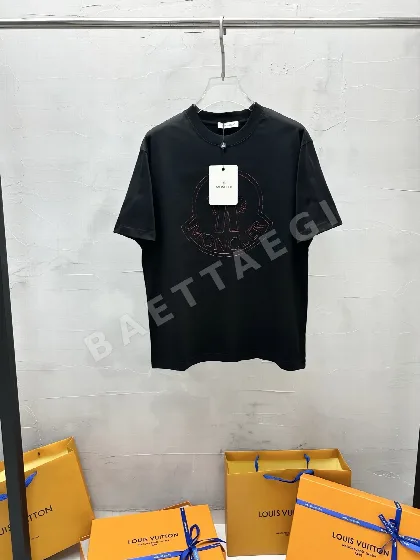 몽클레르 자수 반팔 티셔츠 52262