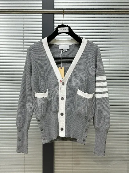 톰브라운 컬러블록 울 V넥 가디건 159481