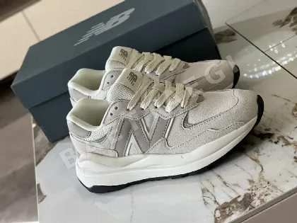 뉴발란스 M5740 스웨이드 남성 신발 83731