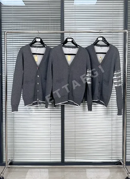 톰브라운 체크 크루넥 가디건 159478