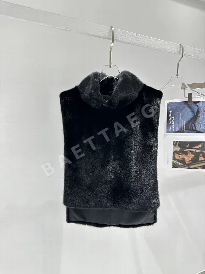 더로우 앞뒤 착용 가능한 숄 스타일 밍크 조끼 206335
