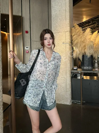 디올 CD로고 여성 셔츠