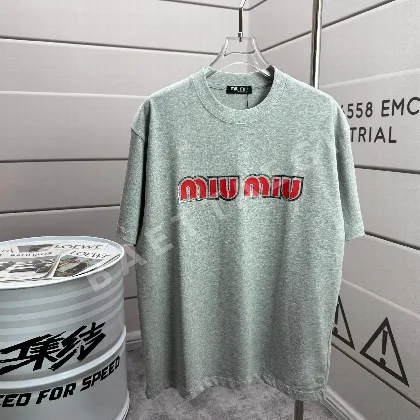 미우미우 3D 레터 실리콘 코튼 반팔 티셔츠 남여공용 48964