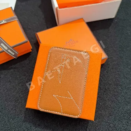 에르메스 맥세이프 마그네틱 카드홀더 지갑 166847
