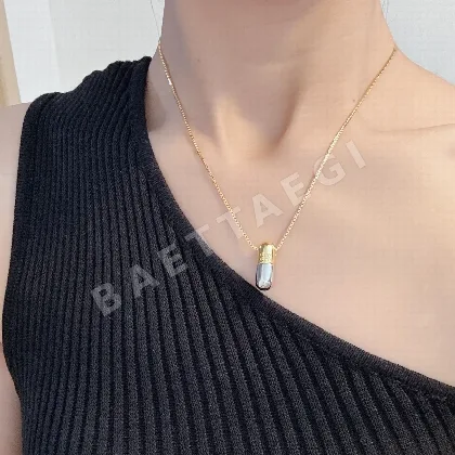 미우미우 25 A 뉴 골드 긴 펜던트 목걸이 60965