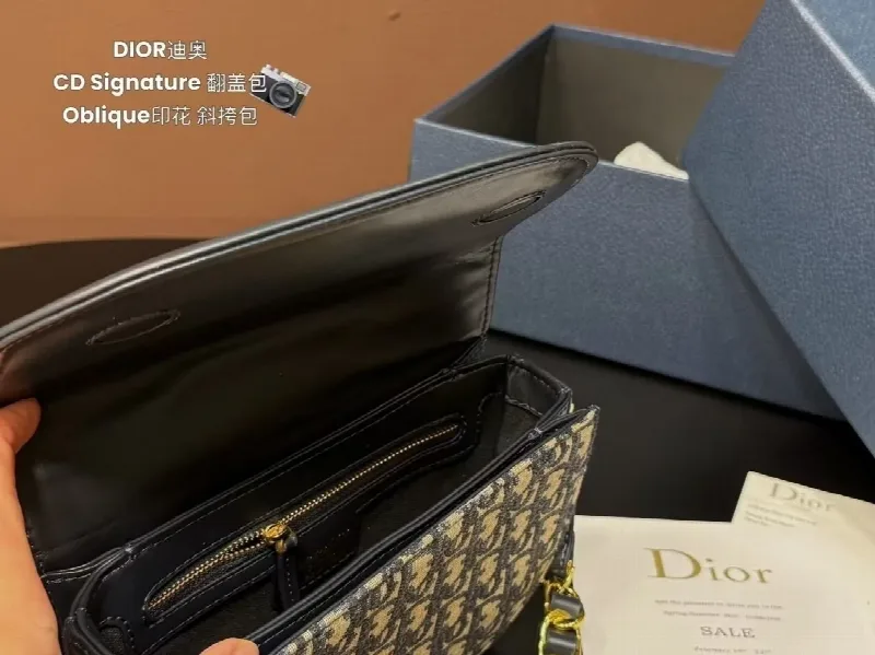 디올 시그니처 플랩 크로스 이미지 2