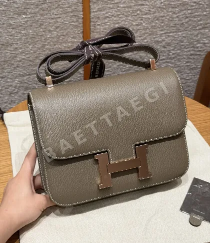 에르메스 콘스탄스 지갑 192713