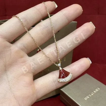 불가리 다이아몬드 큐빅 장식 진주 목걸이 178639