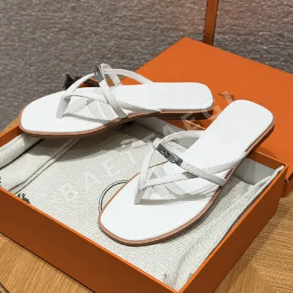 에르메스 미스 켈리 샌들 슬리퍼 white 가죽 164345