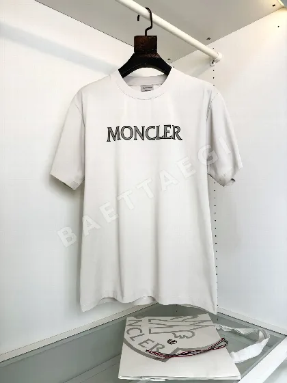 몽클레르 여성 로고 크루넥 반팔 티셔츠 52244