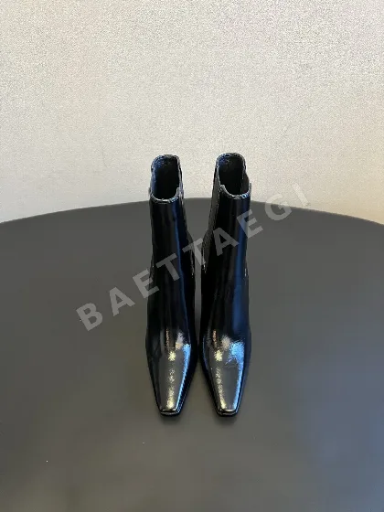생로랑 부츠 가죽 스퀘어 토 207440