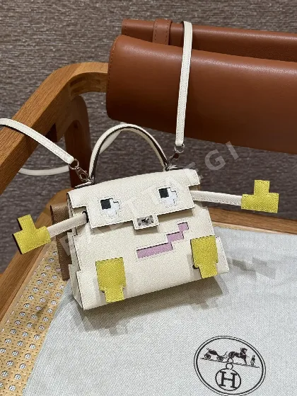 에르메스 켈리돌백 16.5 크림 화이트 가방 18456