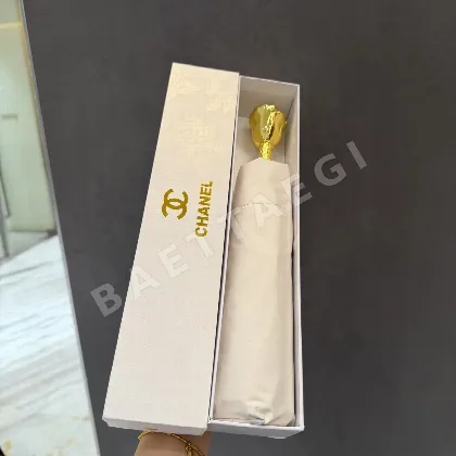 샤넬 장미 손잡이 삼단 수동 우산 85264