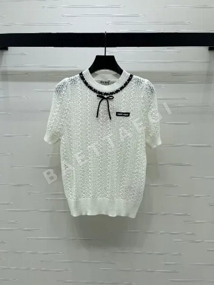 미우미우 여성 반팔 52484